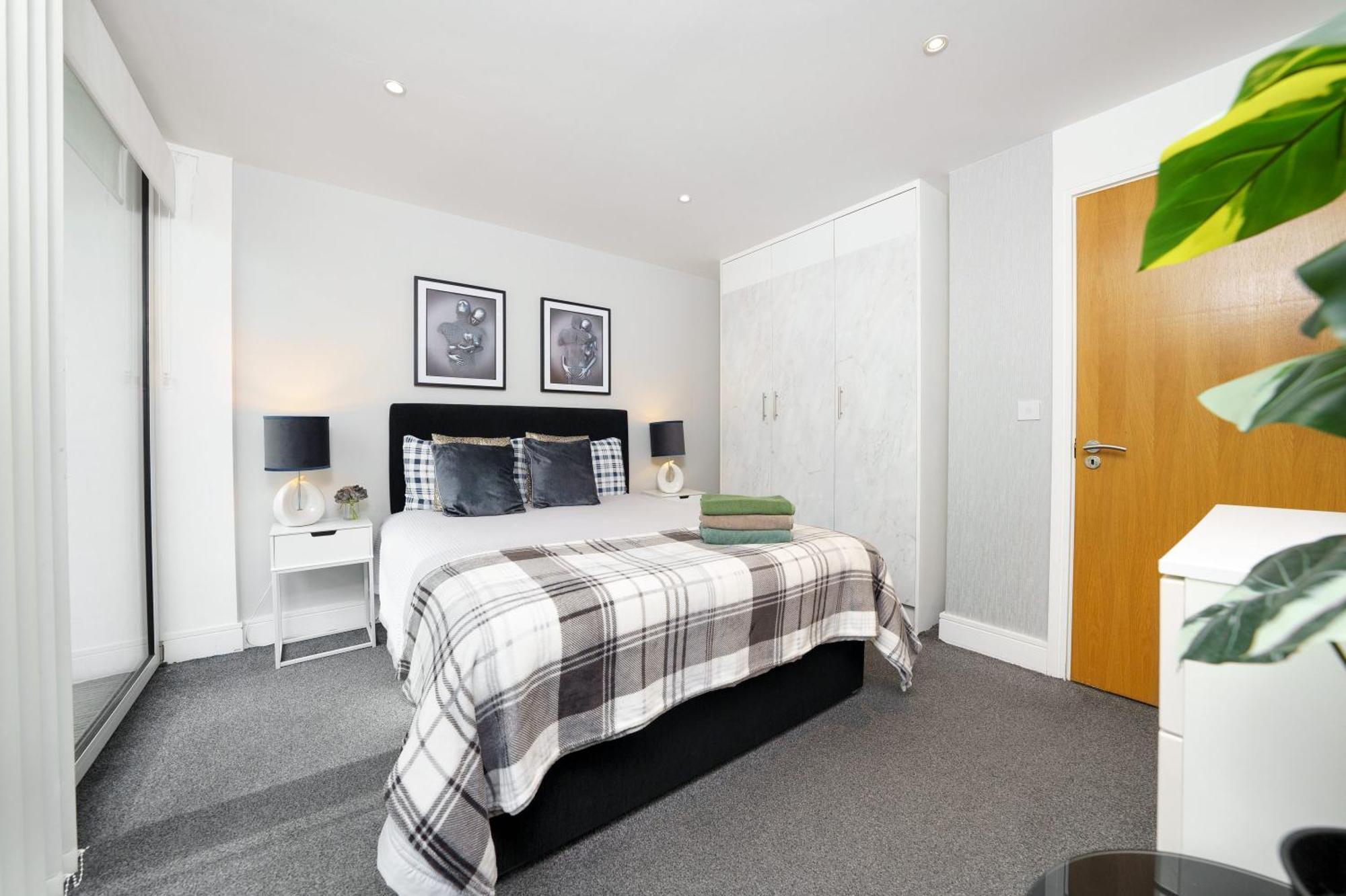 Cobalt Point 2 Apartment London Exterior photo
