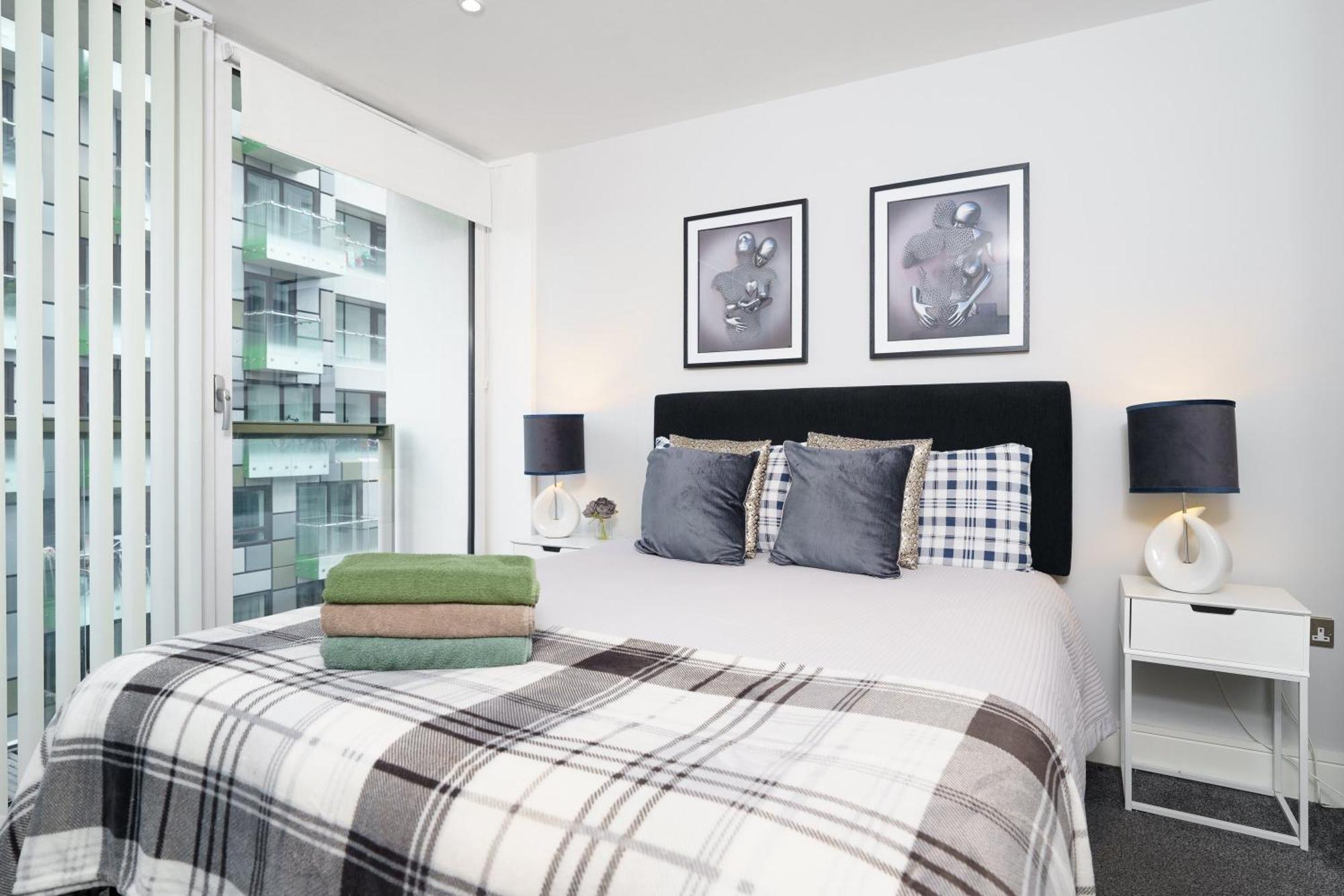 Cobalt Point 2 Apartment London Exterior photo
